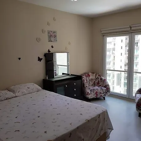 Apartment New Turquise Blue Furniture 3 D Smart Tv Pool View Istanbul